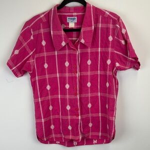 Vintage 1990’s Wrangler Pink Embroidered Western Button Up Shirt Sz Medium